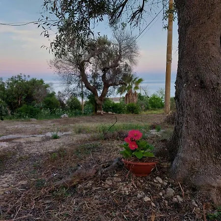 Un Angolo Di Paradiso * מרינה סרה
